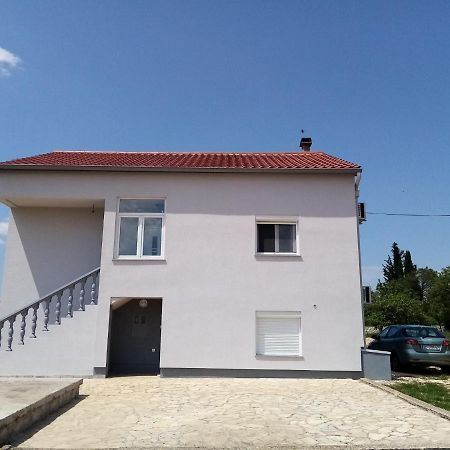 Luka Apartman Galovac  Kültér fotó