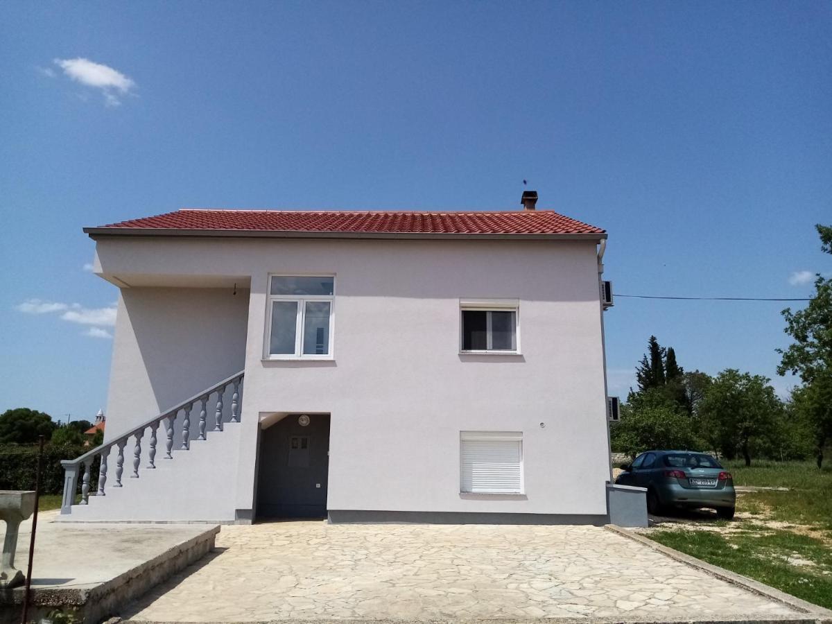 Luka Apartman Galovac  Kültér fotó